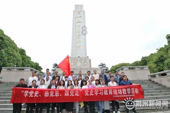 玩具店里的娃娃
